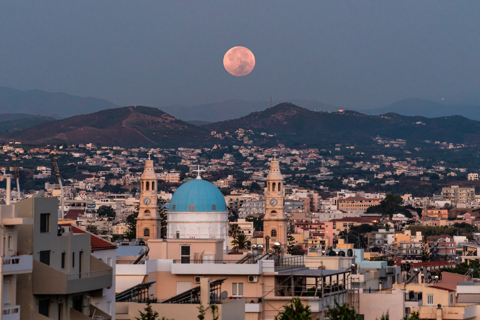 Halepa district at dusk, Chania